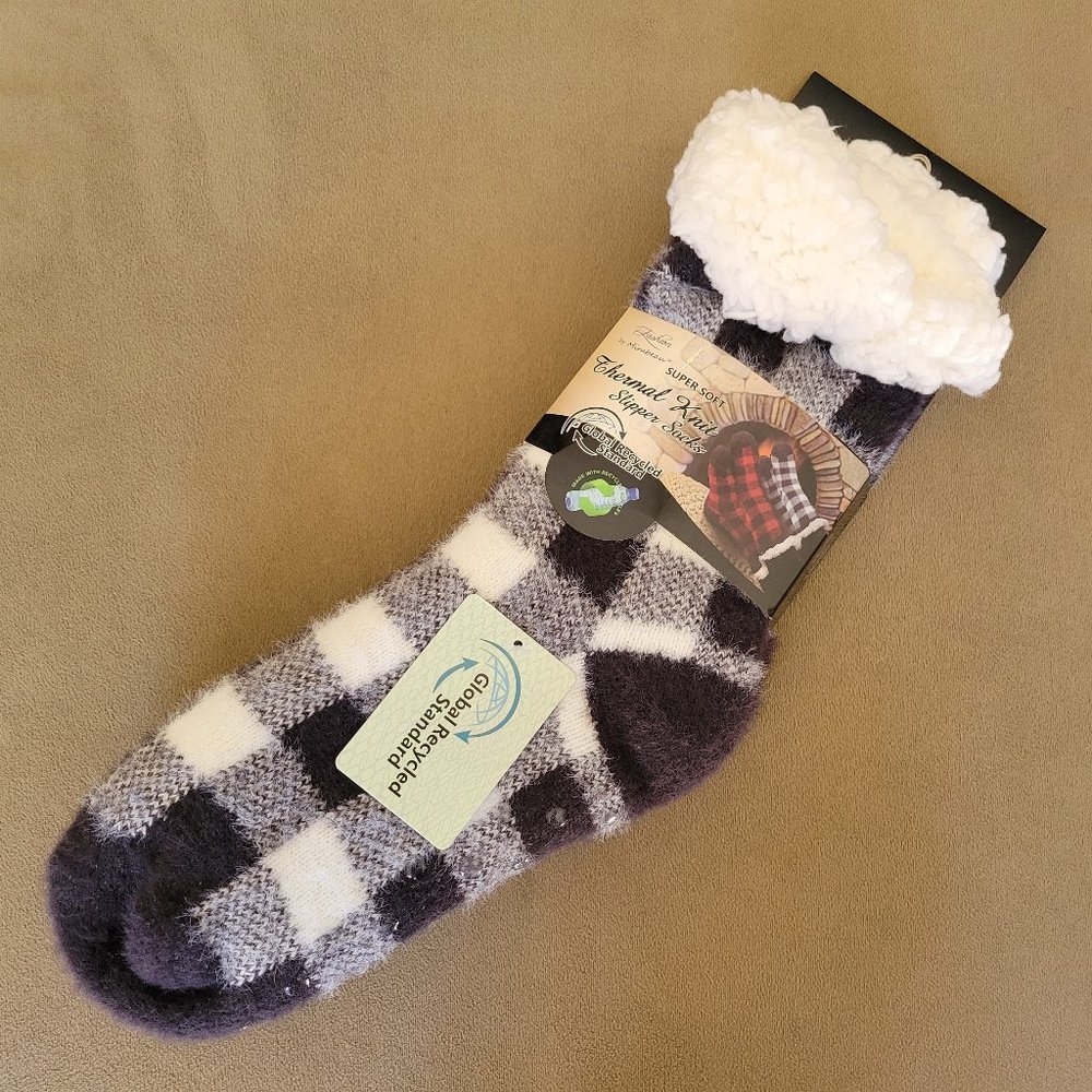 NWT Sherpa Slipper Socks With Grippy Dots